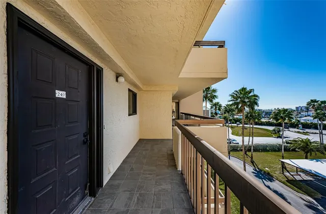 $589,999 | 401 150th Avenue, Unit 245, Madeira Beach, FL 33708
