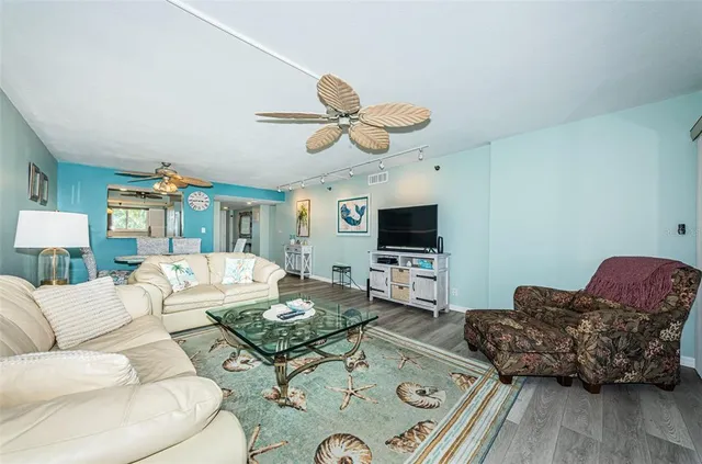 $589,999 | 401 150th Avenue, Unit 245, Madeira Beach, FL 33708