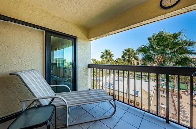 $589,999 | 401 150th Avenue, Unit 245, Madeira Beach, FL 33708