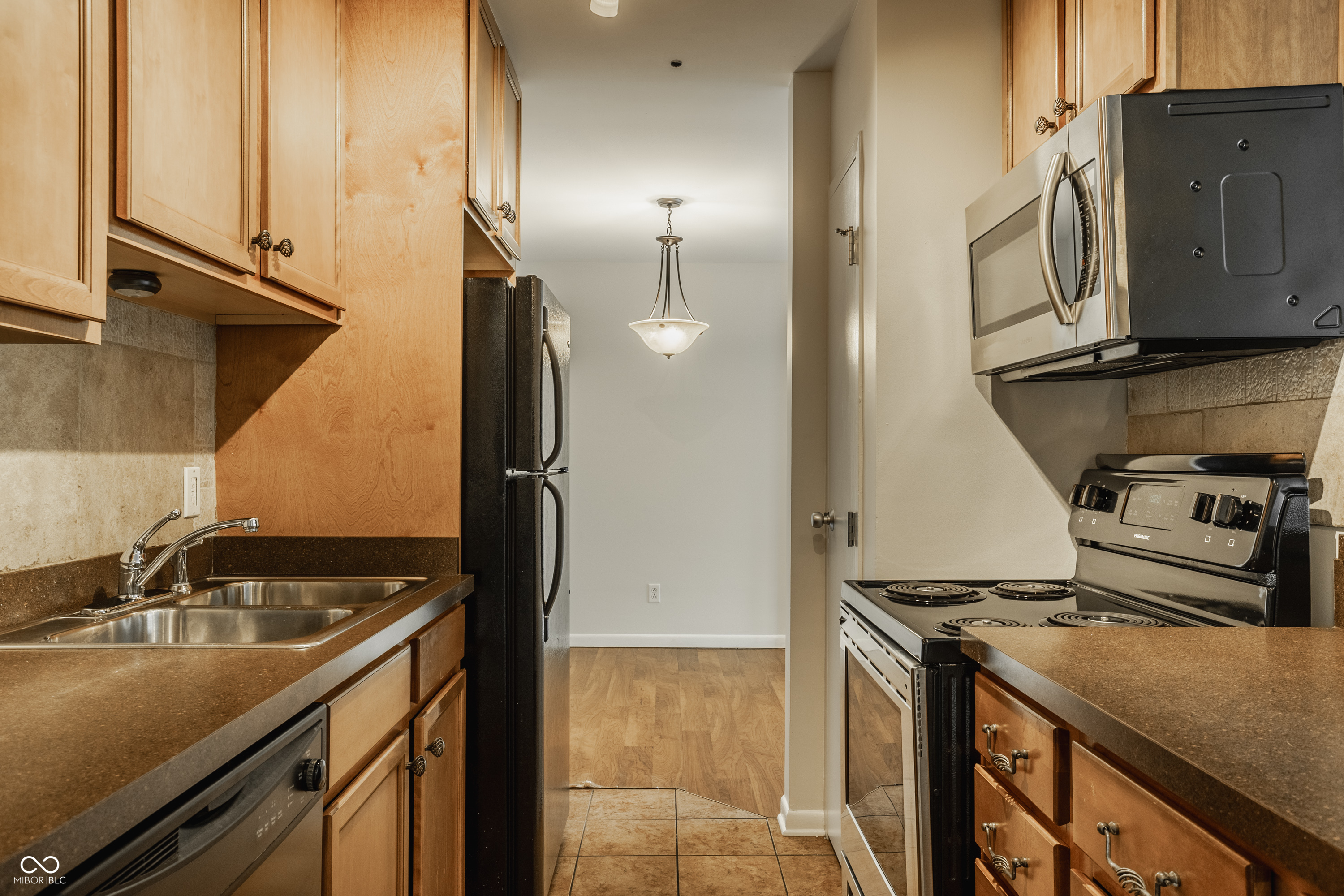 3965 North Meridian Street, Unit 3F Indianapolis, IN 46208 - Photo 16 of 31