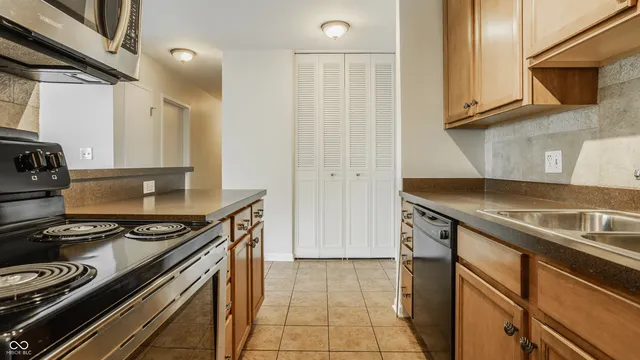 $150,000 | 3965 North Meridian Street, Unit 3F, Indianapolis, IN 46208