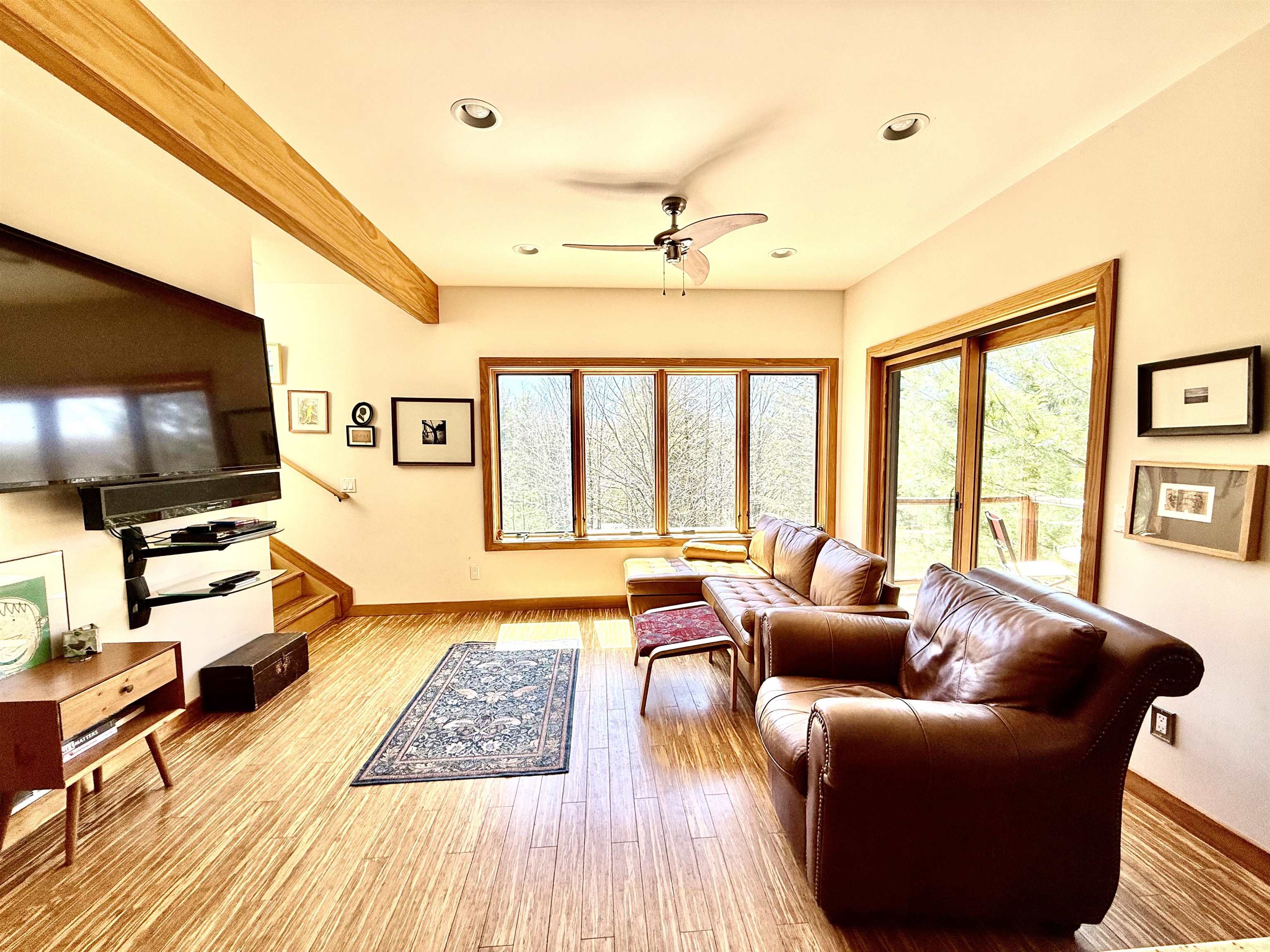 10959 East Pobuda Road Suttons Bay, MI 49682 - Photo 17 of 71 1933764-5e3aa091-0f86-40b4-8f61-765ce2aef07a.JPG