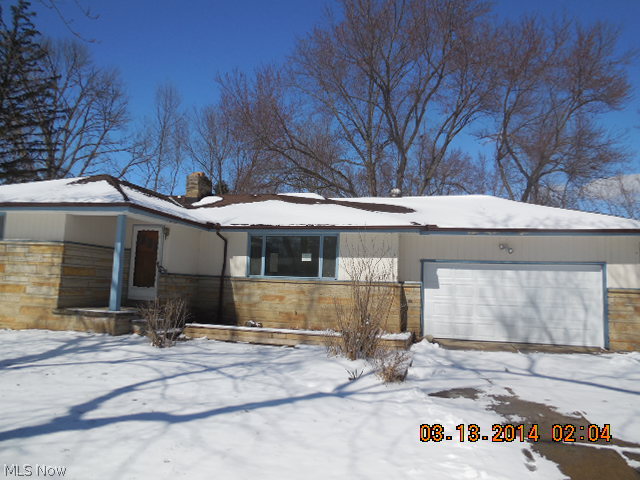 8903 Murray Road Cleveland, OH 44125 - Photo 1 of 10