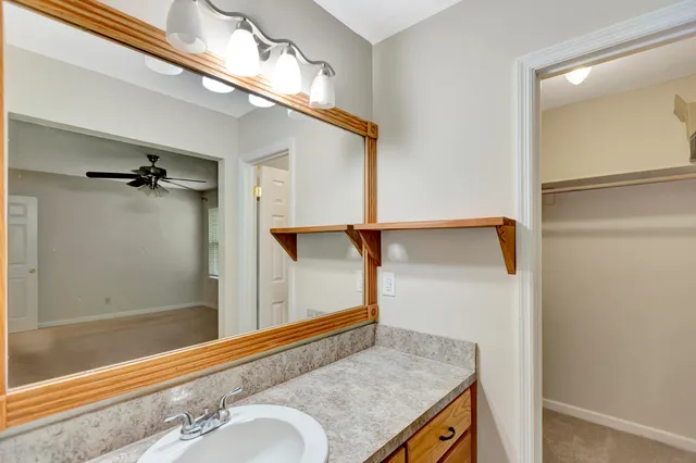 $2,100 | 412 Fox Hunt Road, Goose Creek, SC 29445