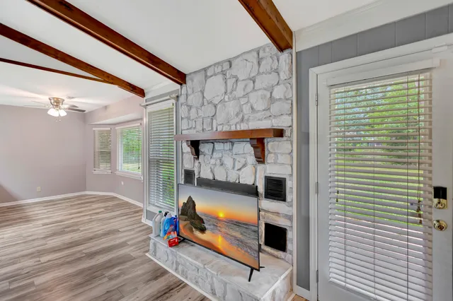 $2,100 | 412 Fox Hunt Road, Goose Creek, SC 29445