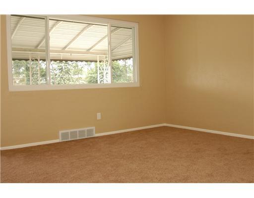 178 William Circle McKees Rocks, PA 15136 - Photo 3 of 6 Living Room. Bright and Neutral Decor Living Room.