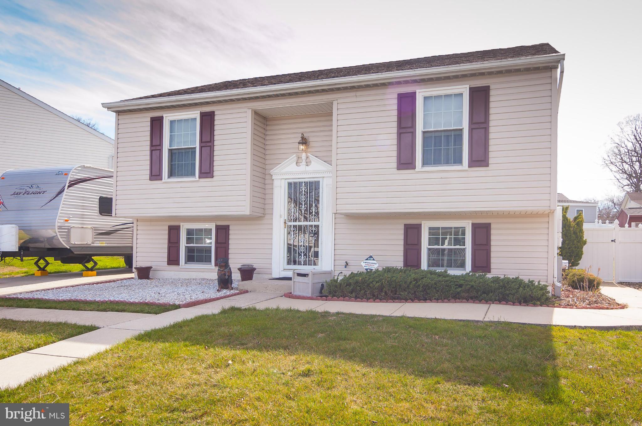 19 Box Circle Baltimore, MD 21221 - Photo 2 of 21 Exterior (Front)