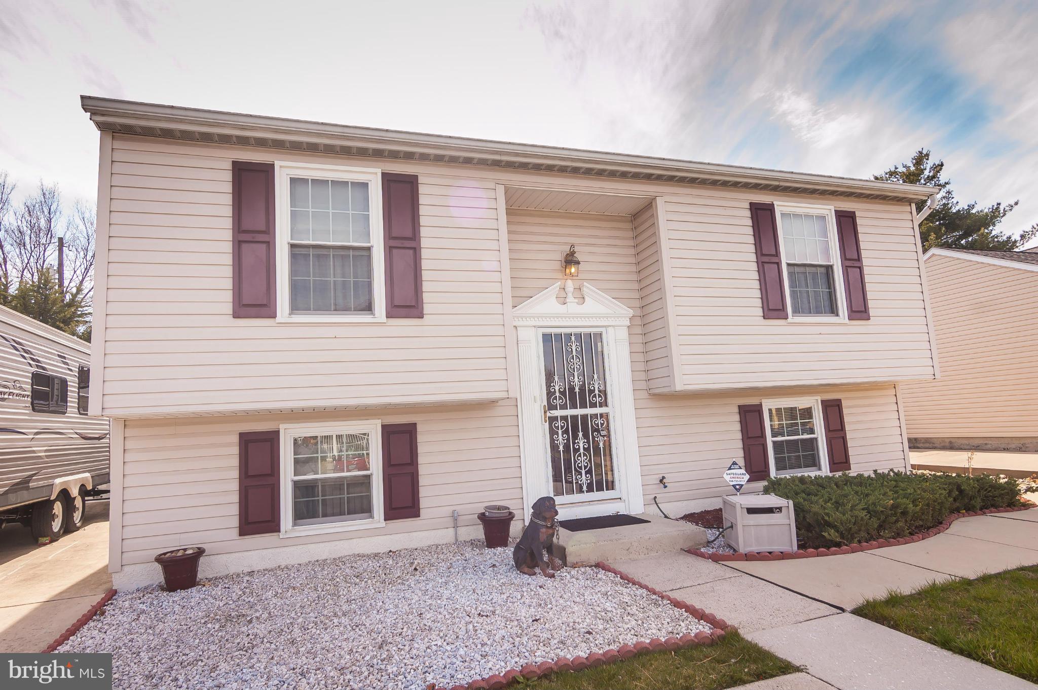 19 Box Circle Baltimore, MD 21221 - Photo 3 of 21 Exterior (Front)