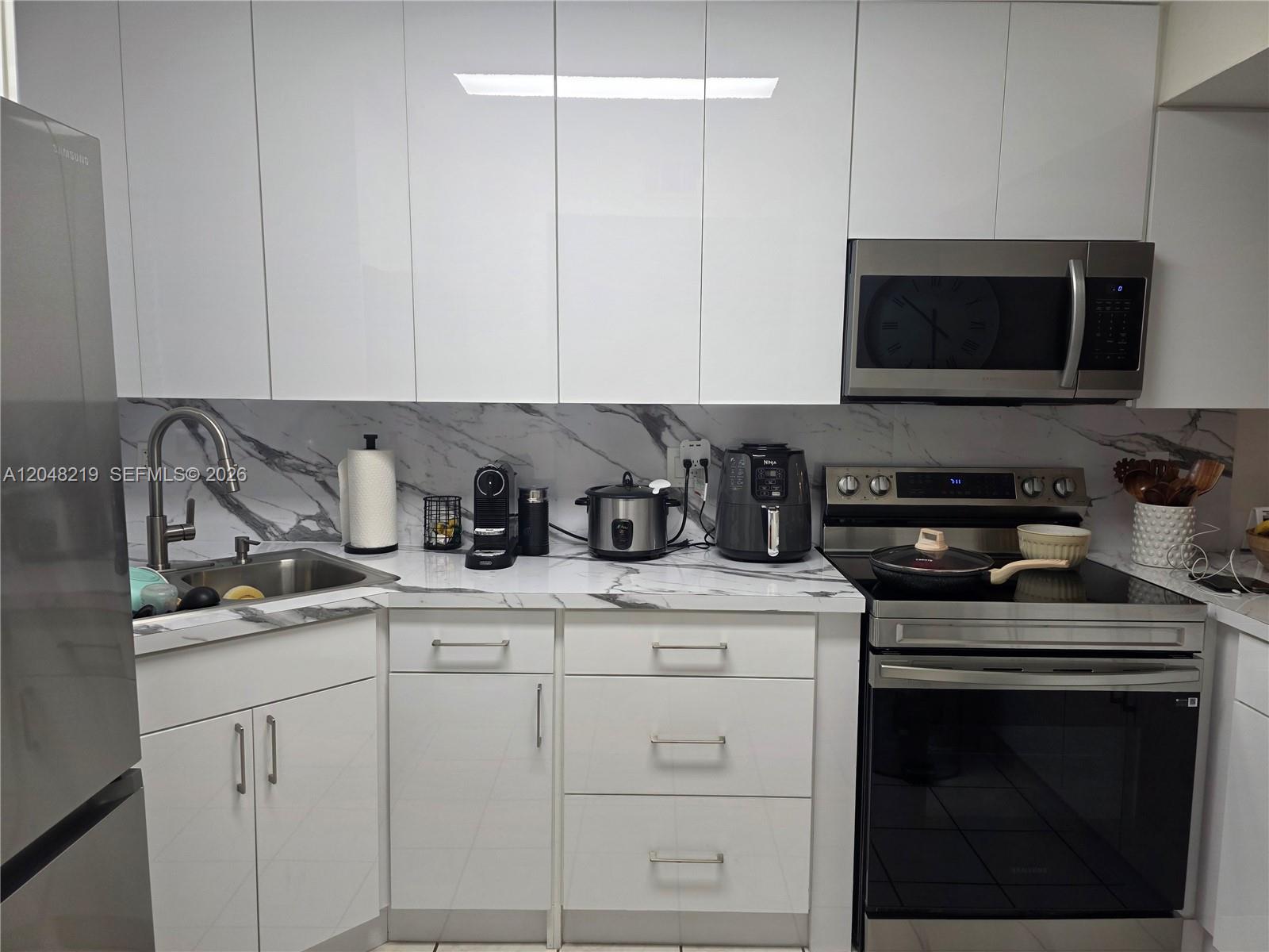523 West 68th Street, Unit 5 Hialeah, FL 33014 - Photo 8 of 36