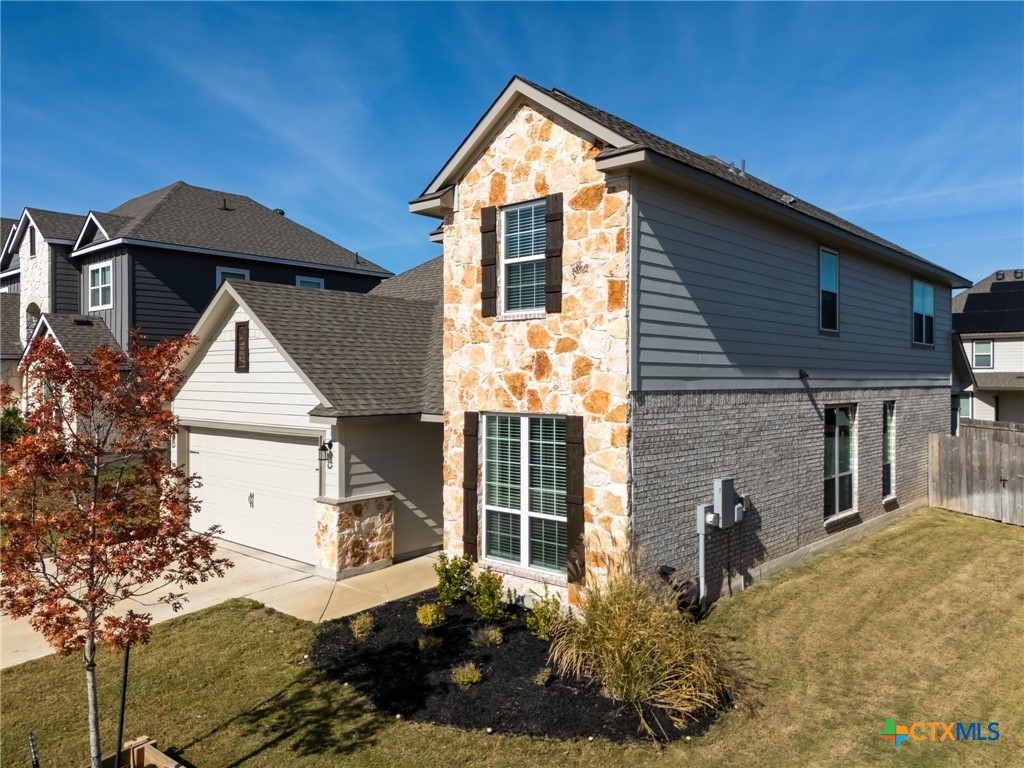 5712 Redfish Court Belton, TX 76513 - Photo 37 of 37 a front view of a house with a yard