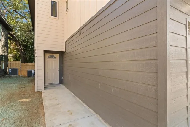 $2,090 | 2640 Hutchinson Street, Fort Worth, TX 76106