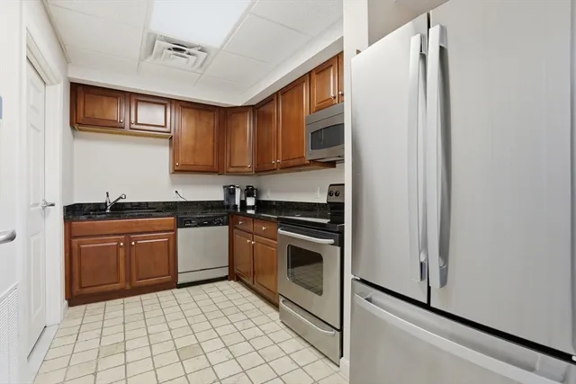 $514,900 | 6 Woodman Way, Unit 403, Newburyport, MA 01950