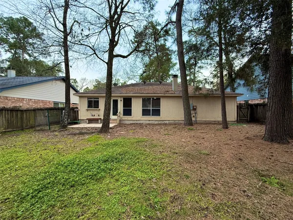 $1,800 | 6 Maywind Court, The Woodlands, TX 77381