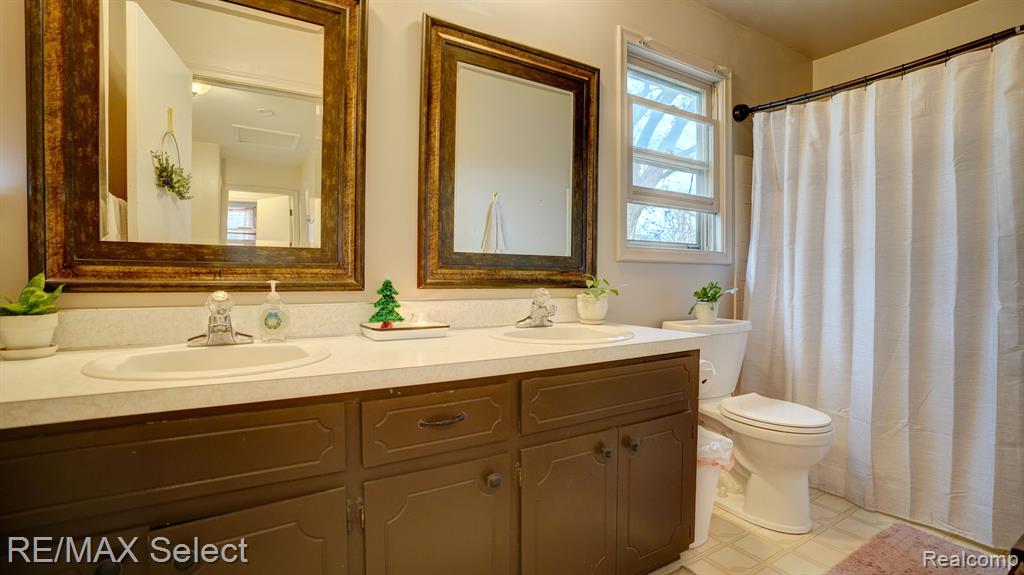 5108 Middleboro Road Grand Blanc, MI 48439 - Photo 16 of 24 Gallery Image 16