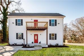 115 West Lacy Street Chester, SC 29706 - Photo 42 of 47 a front view of house with yard