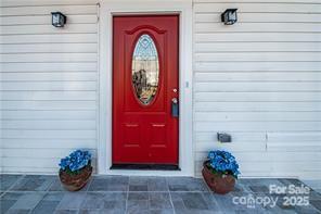 115 West Lacy Street Chester, SC 29706 - Photo 5 of 47 a view of door
