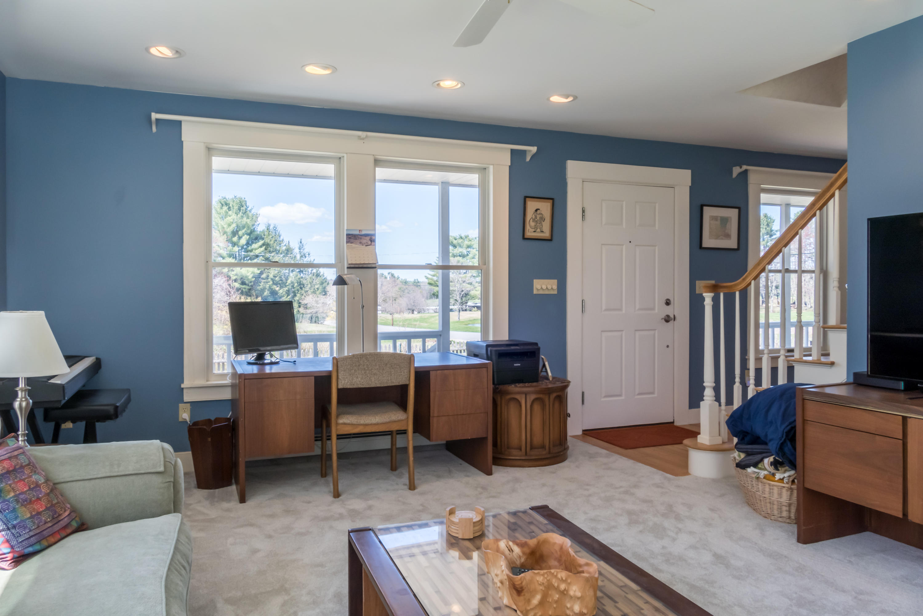 69 Beech Hill Road Freeport, ME 04032 - Photo 11 of 43 Living room