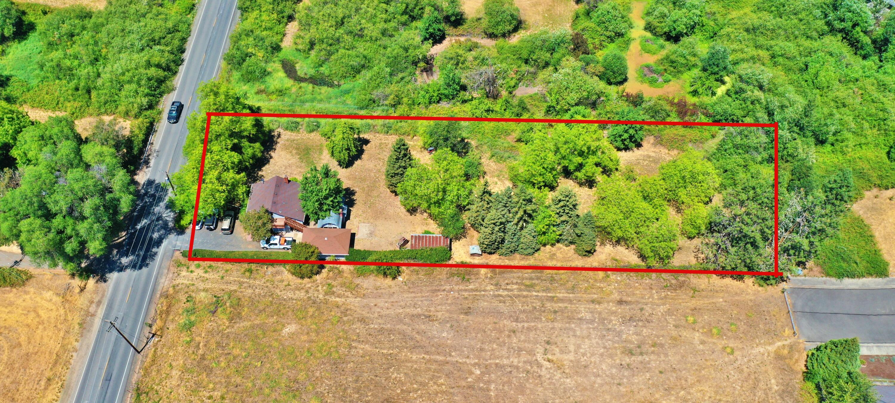 433 Lincoln Road Grants Pass, OR 97526 - Photo 10 of 33 Approx. property lines