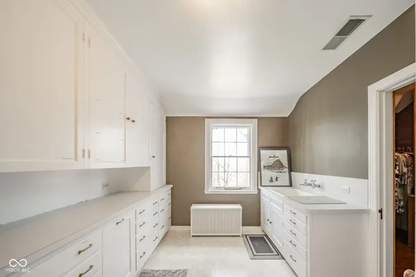 $850,000 | 1 Whitehall Way, Anderson, IN 46013