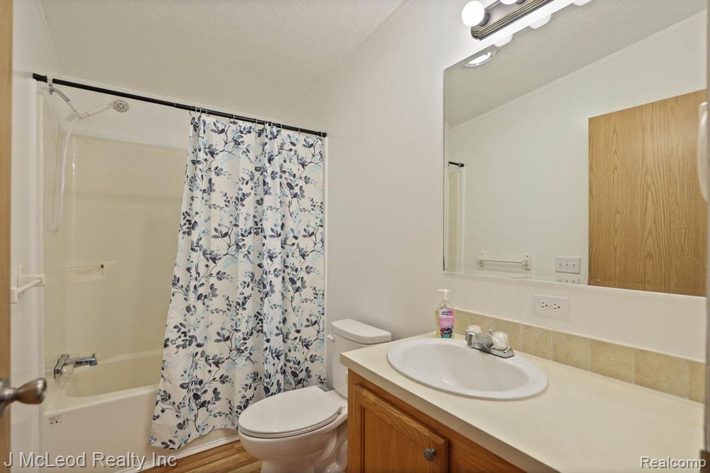 7515 Center Road Millington, MI 48746 - Photo 27 of 34
