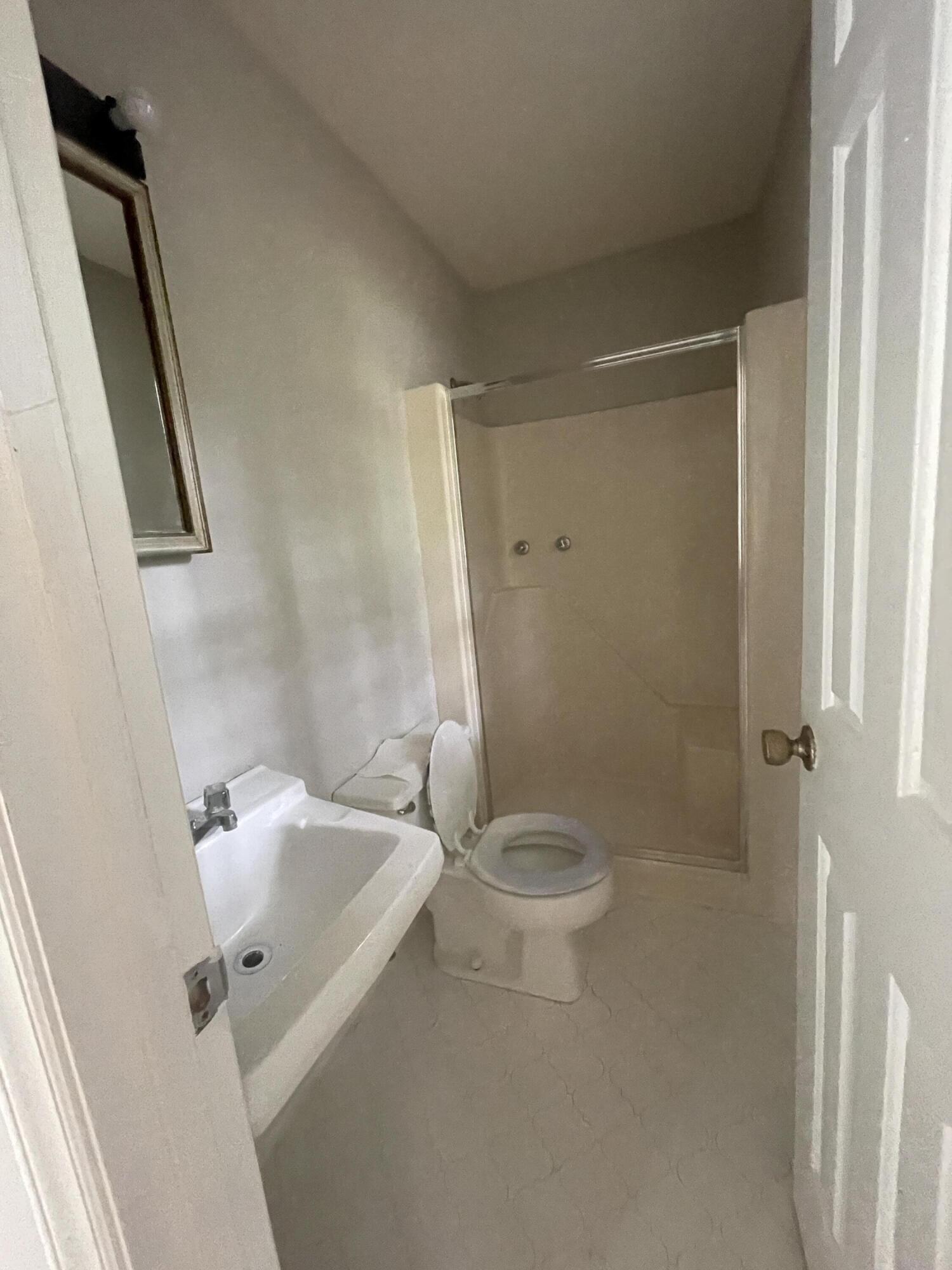 5 Horton Road Kingstree, SC 29556 - Photo 9 of 9 Master Bath