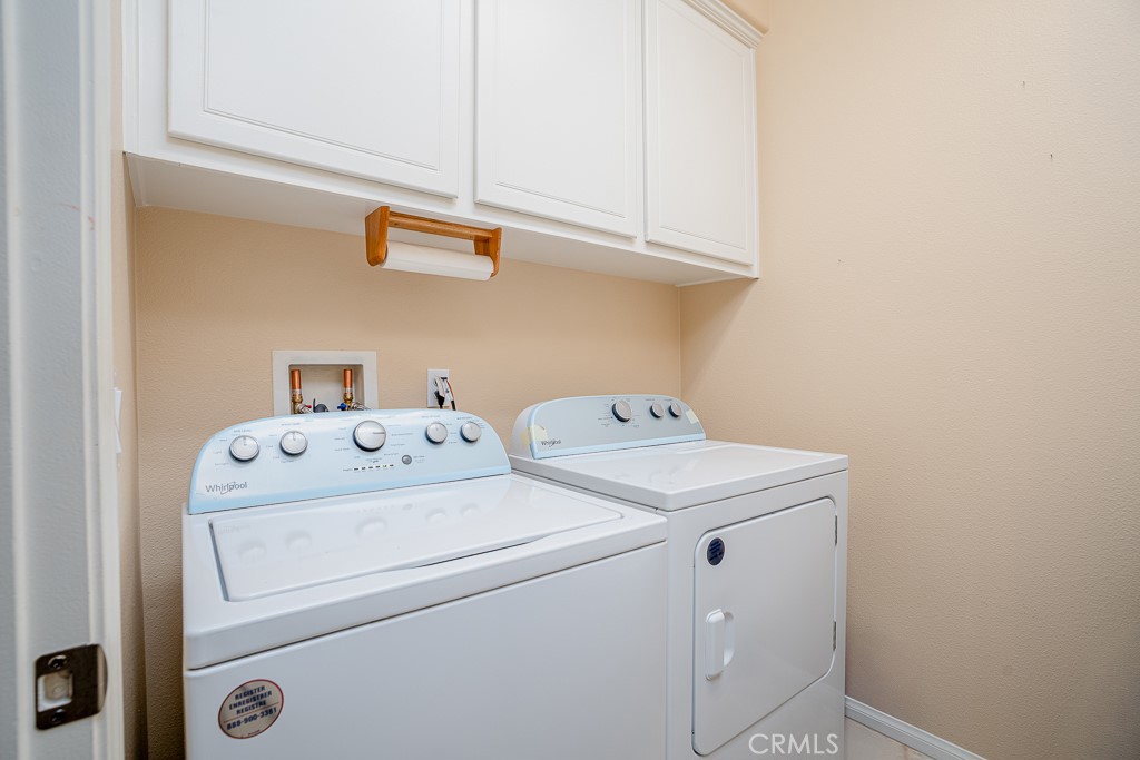 29108 Lighthouse Court Menifee, CA 92585 - Photo 20 of 41 Laundry Room