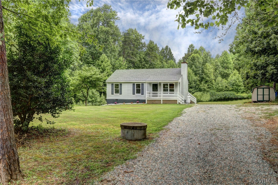 6680 Clark Road Powhatan, VA 23139 - Photo 3 of 17 Gallery Image 3