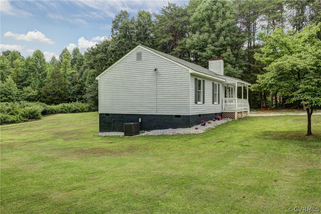 6680 Clark Road Powhatan, VA 23139 - Photo 4 of 17 Gallery Image 4
