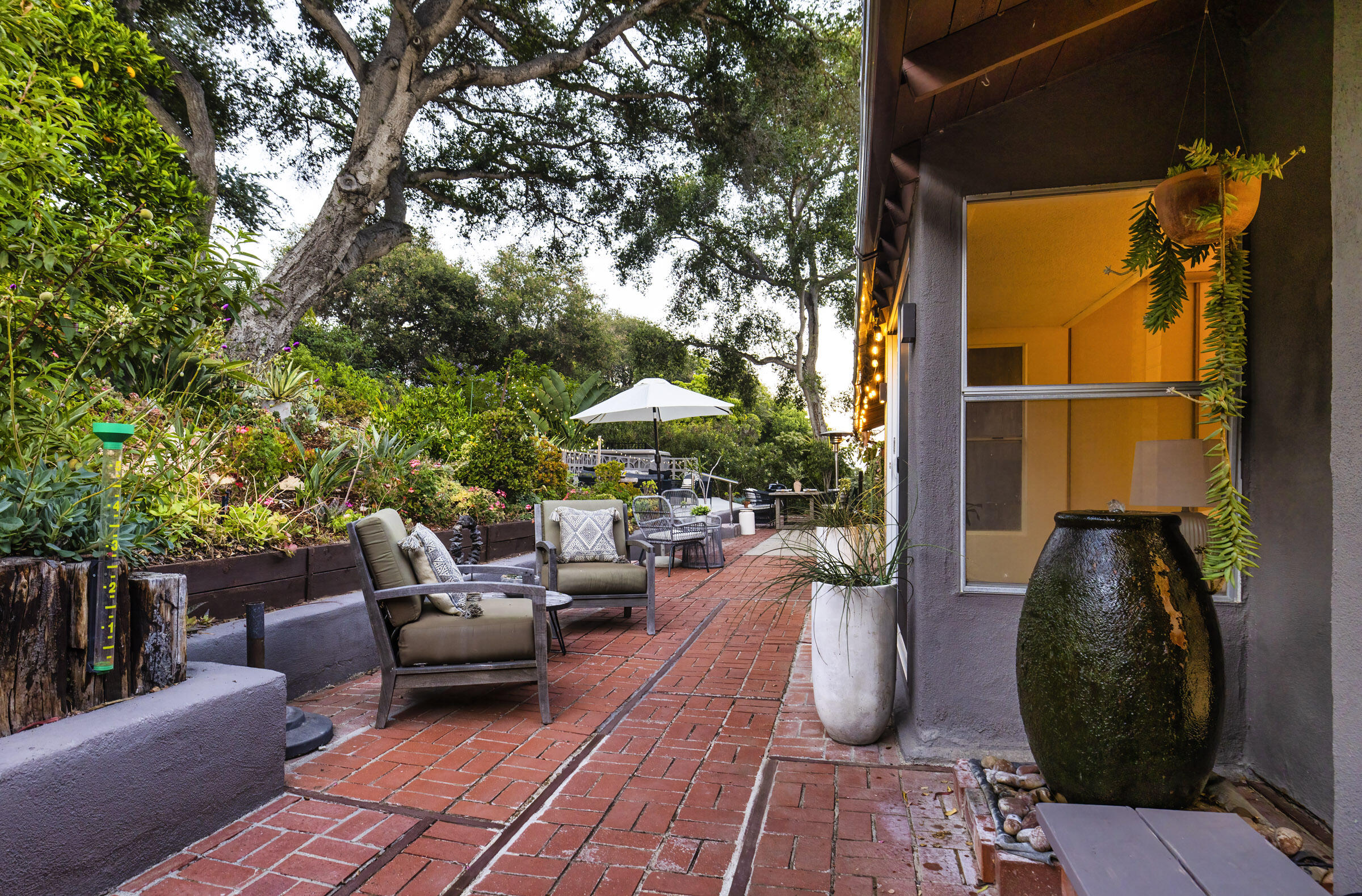 1118 Manitou Road Santa Barbara, CA 93101 - Photo 16 of 33 1118 Manitou_0021