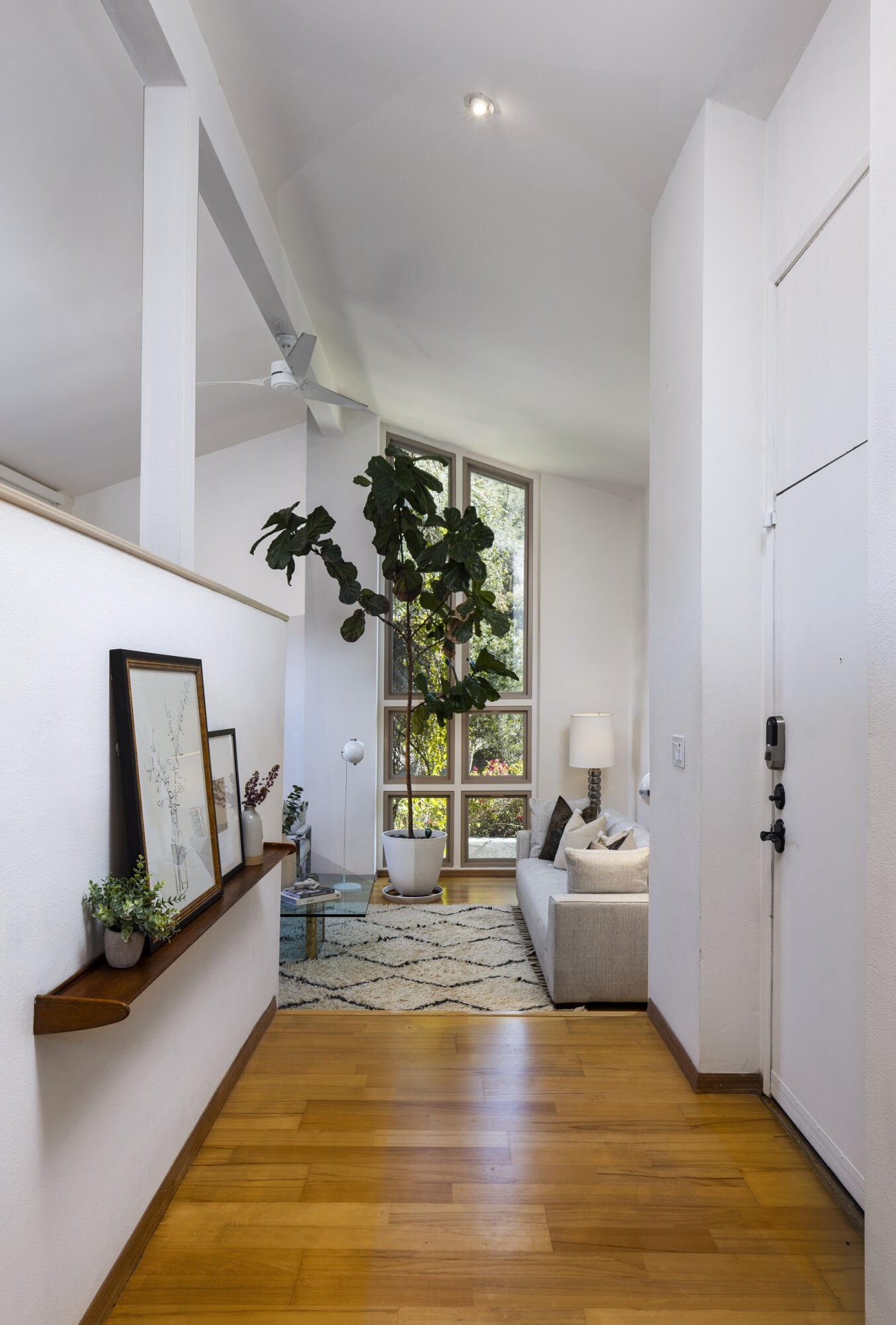 1118 Manitou Road Santa Barbara, CA 93101 - Photo 19 of 33 1118 Manitou_0025