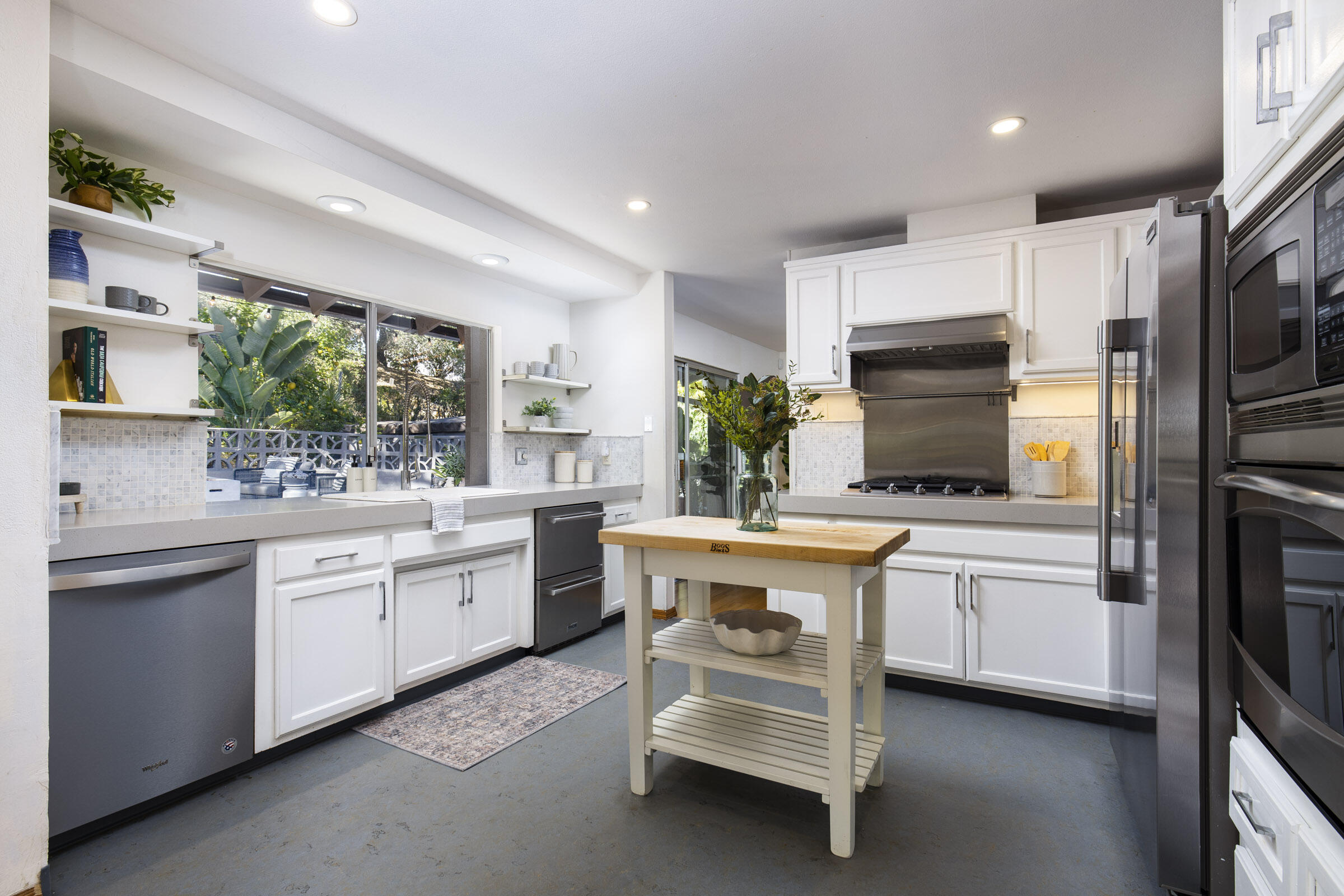 1118 Manitou Road Santa Barbara, CA 93101 - Photo 24 of 33 1118 Manitou_0030