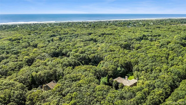 $7,250,000 | 20 Devonshire Lane, Amagansett, NY 11930