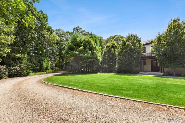 $7,250,000 | 20 Devonshire Lane, Amagansett, NY 11930