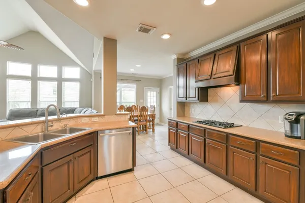 $399,995 | 13814 Swan Hollow Lane, Houston, TX 77041