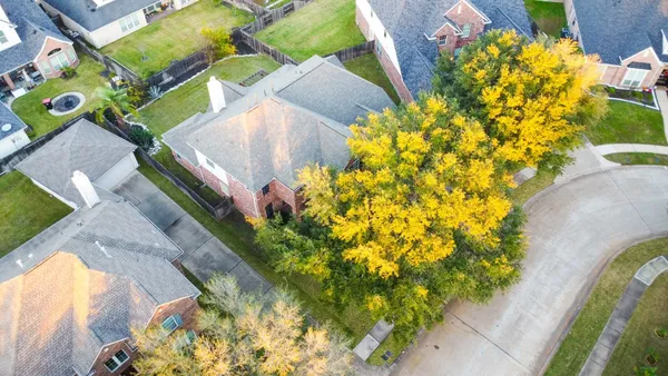 $399,995 | 13814 Swan Hollow Lane, Houston, TX 77041