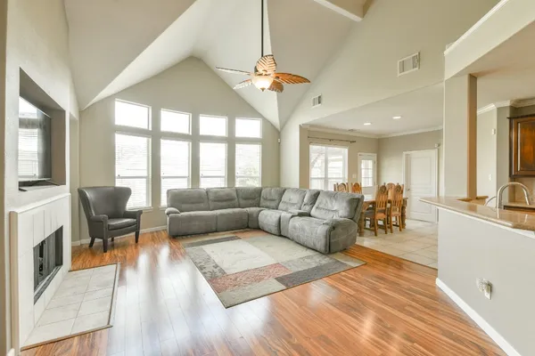$399,995 | 13814 Swan Hollow Lane, Houston, TX 77041