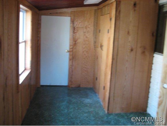 1369 North Ridge Road Hendersonville, NC 28792 - Photo 8 of 15