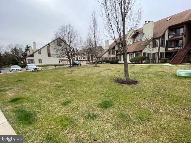 $1,950 | 6004 D Curtier Drive, Unit D, Alexandria, VA 22310