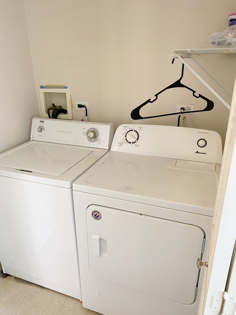 1415 South Halsted Street, Unit 3A Chicago, IL 60607 - Photo 12 of 14 a utility room with dryer and washer
