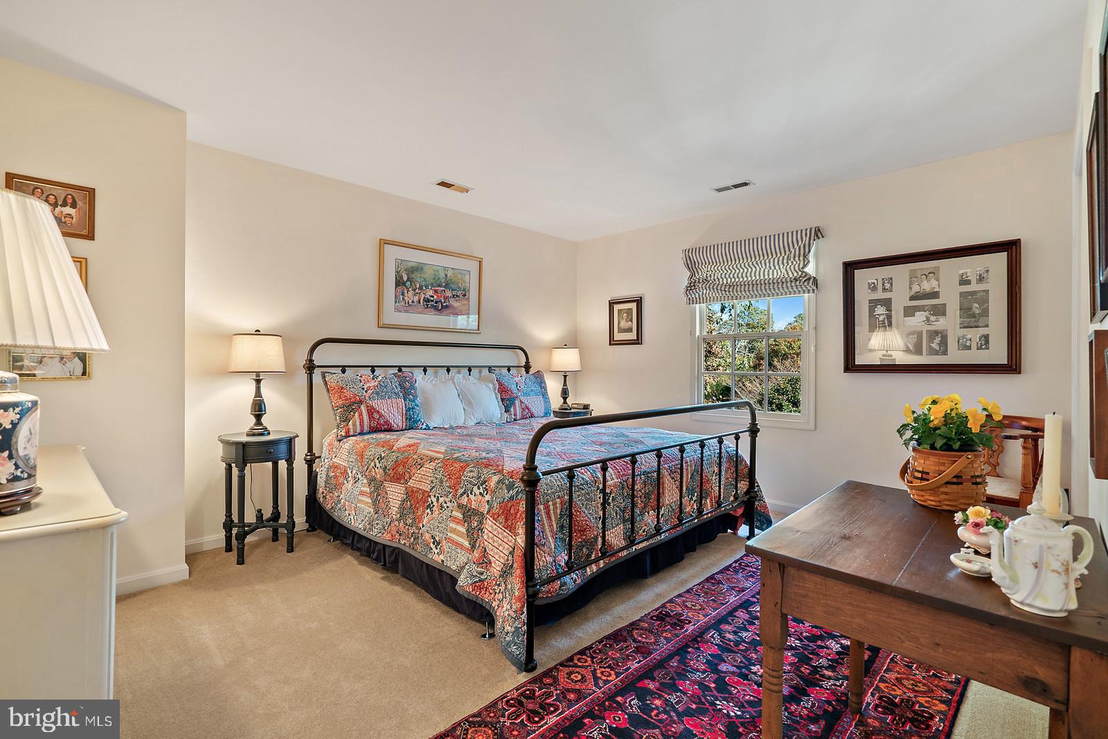 10634 Pleasant Vale Road Delaplane, VA 20144 - Photo 19 of 26 Spacious guest bedroom
