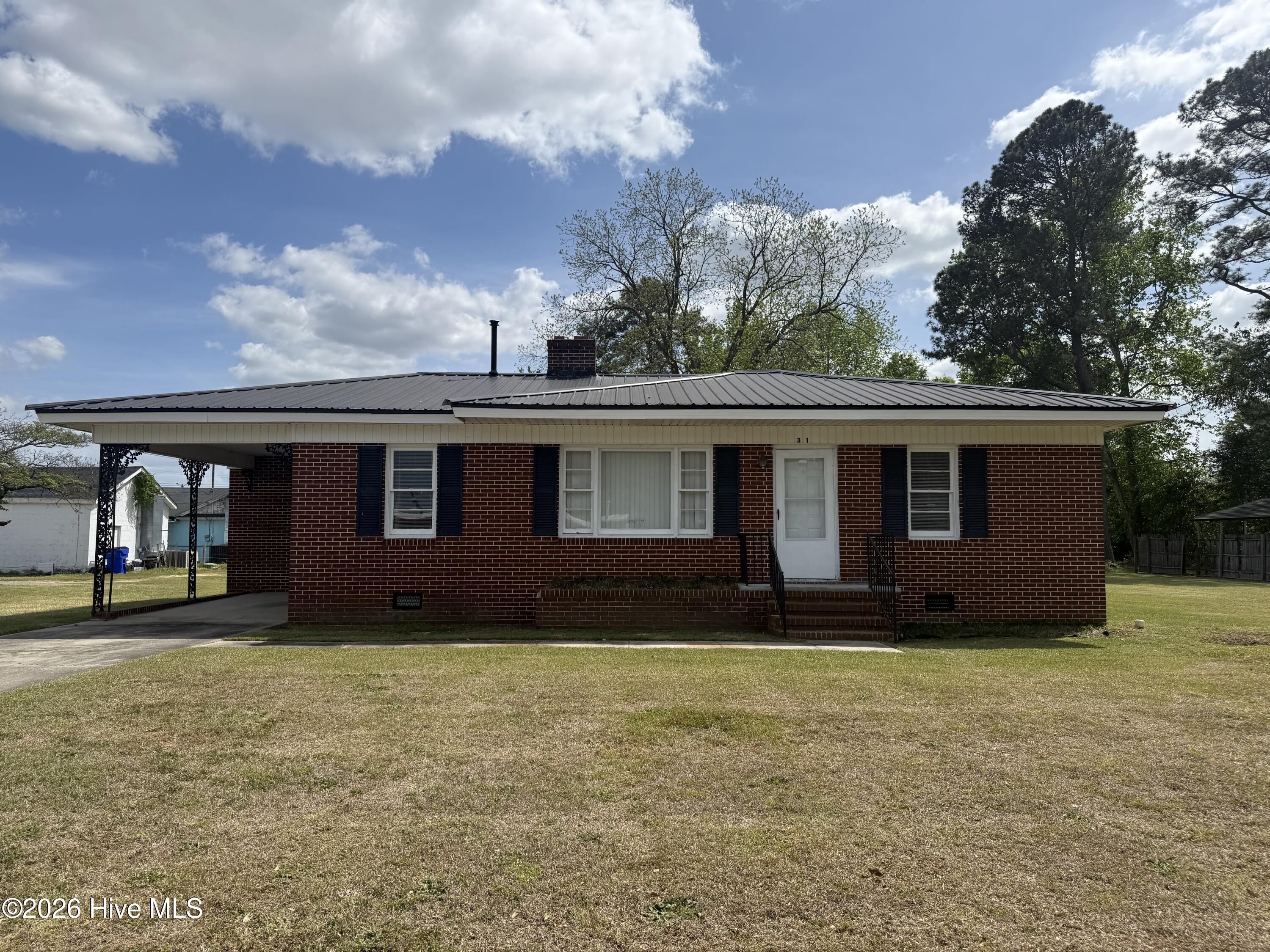 31 Abron Street Clinton, NC 28328 - Photo 1 of 29 31 Abron St