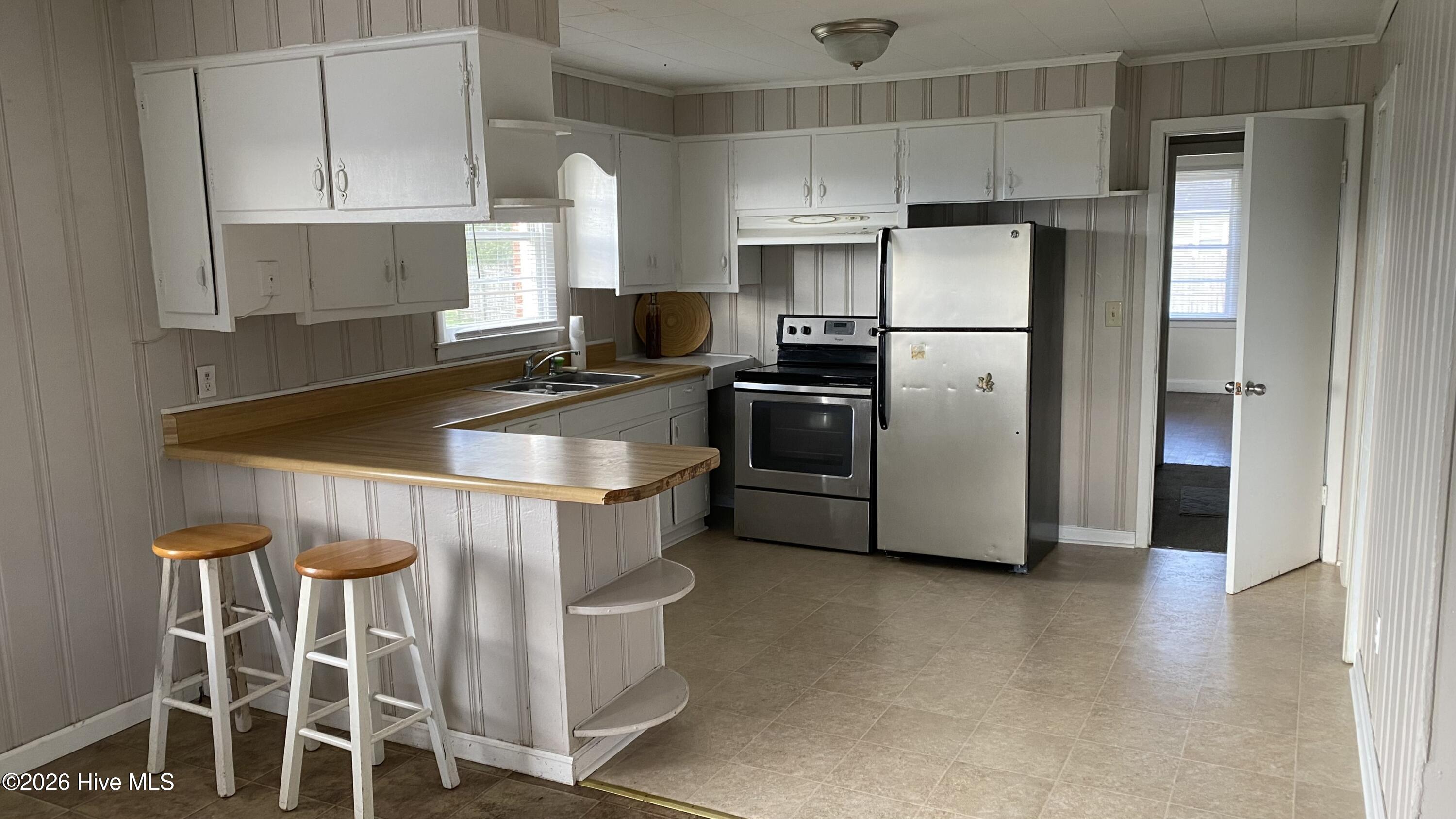 31 Abron Street Clinton, NC 28328 - Photo 4 of 29 Kitchen