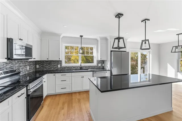 $539,000 | 6 Teresa Ann Crossing, West Warwick, RI 02893