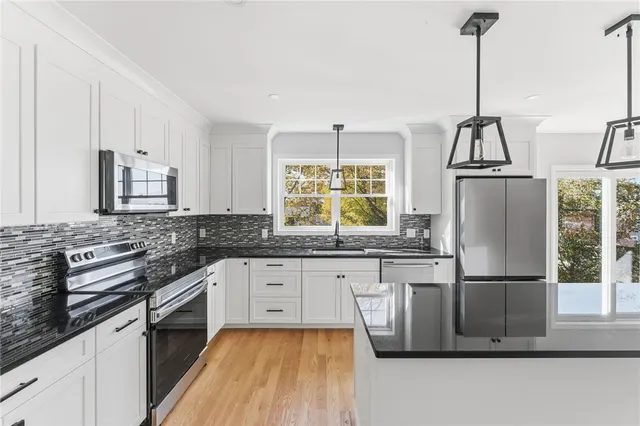 $539,000 | 6 Teresa Ann Crossing, West Warwick, RI 02893