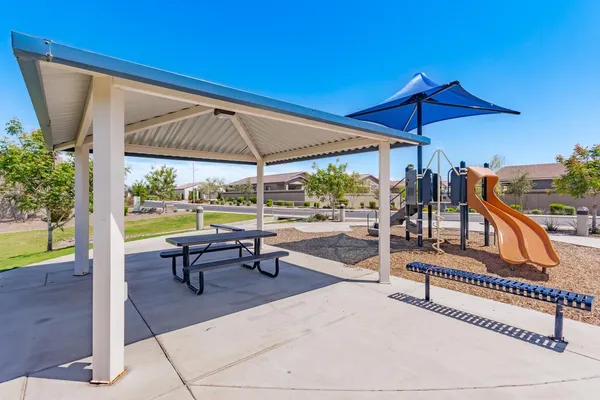 $3,600 | 19532 North 27th Place, Phoenix, AZ 85050