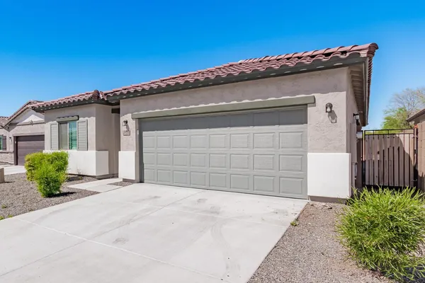 $3,600 | 19532 North 27th Place, Phoenix, AZ 85050