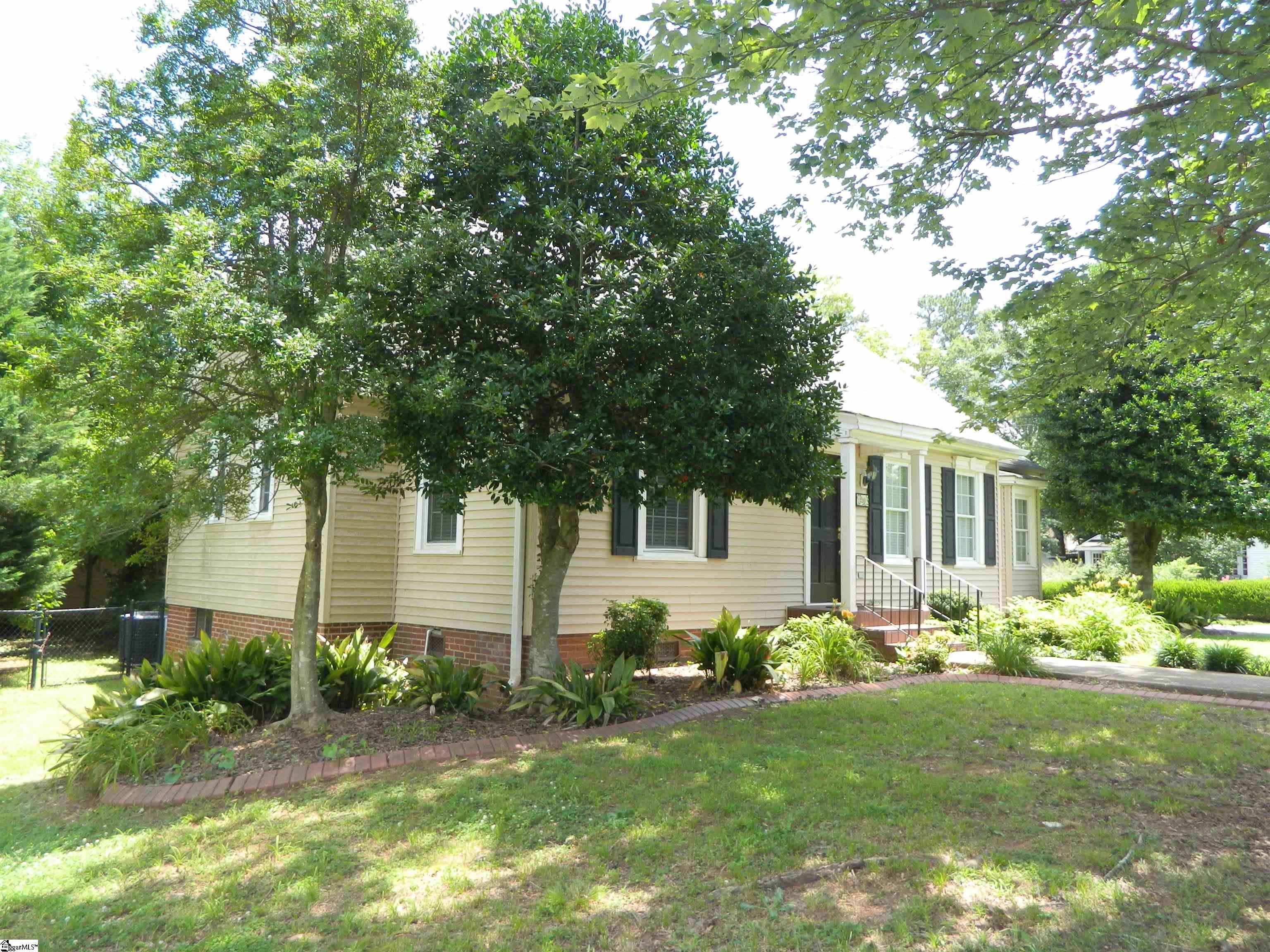 220 Moultrie Square Anderson, SC 29621 - Photo 3 of 45