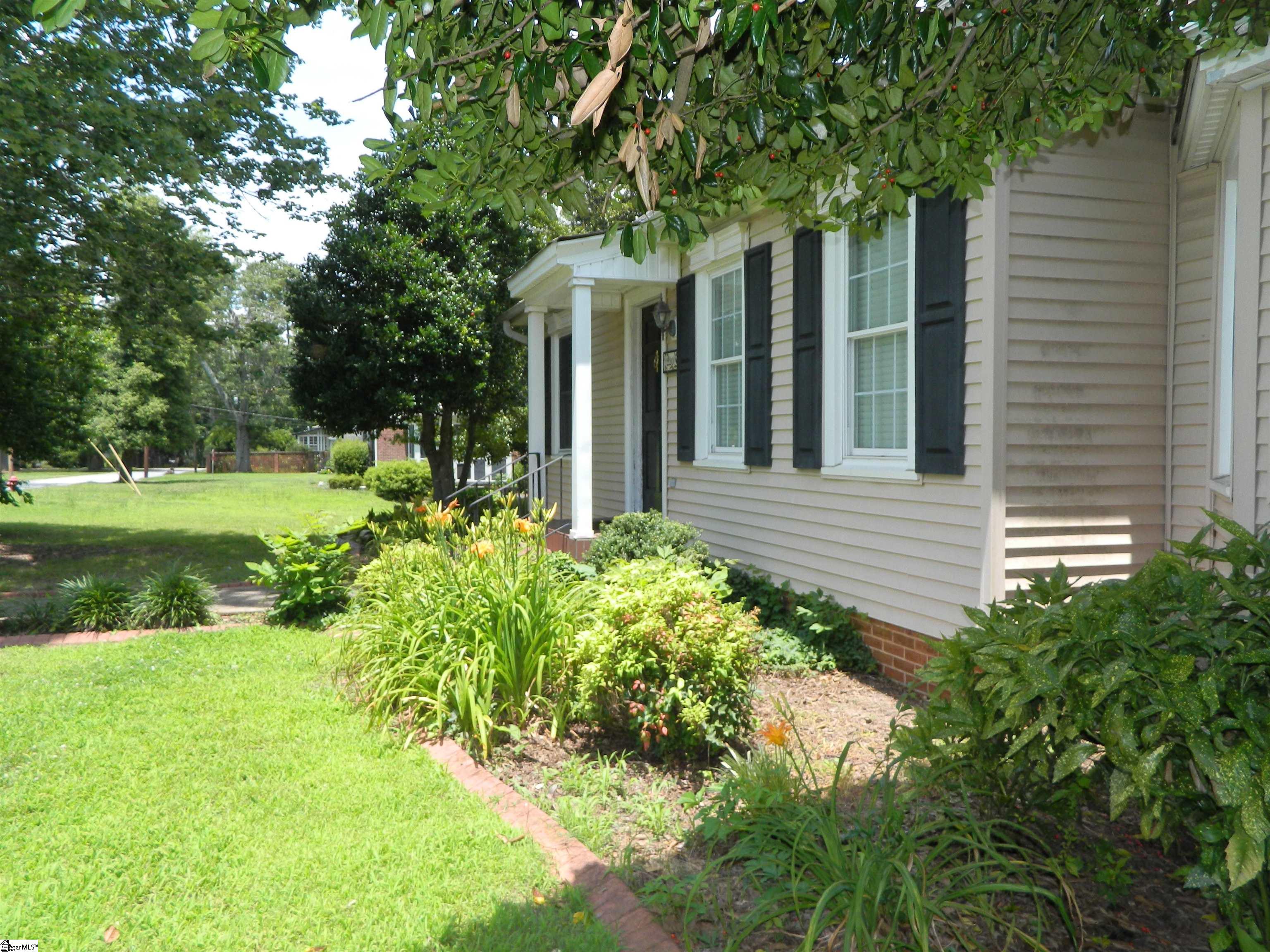 220 Moultrie Square Anderson, SC 29621 - Photo 4 of 45