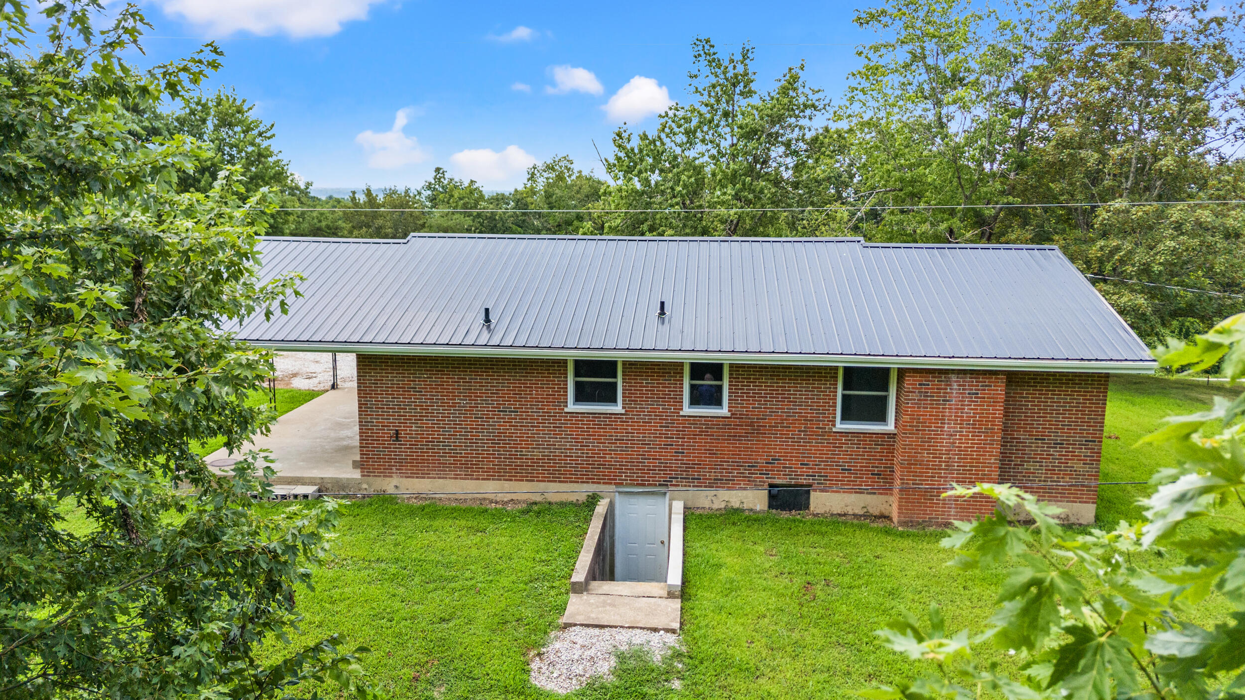 1500 Racetrack Road Irvine, KY 40336 - Photo 3 of 37 27_dji_20250722104249_0034_d