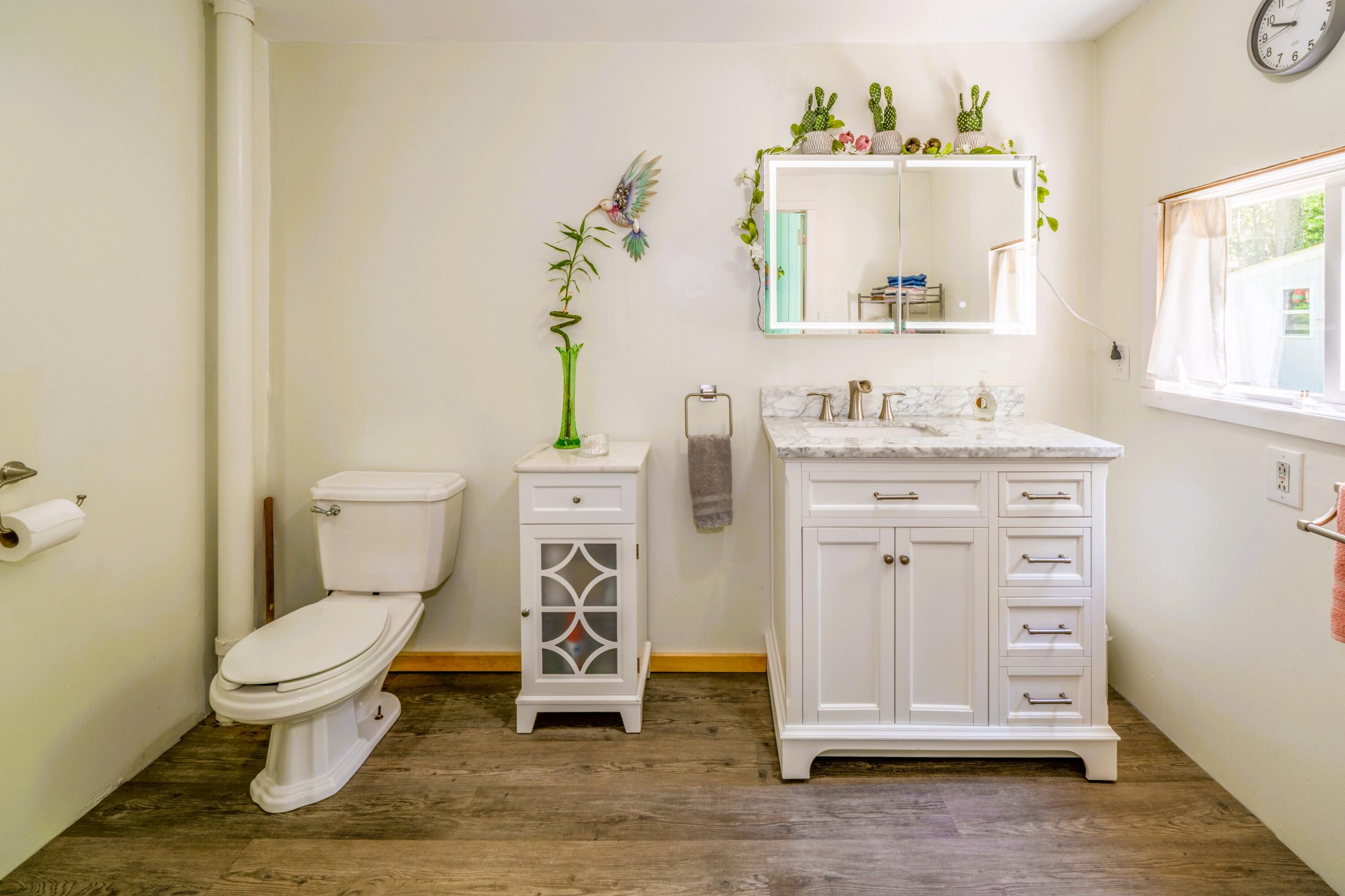 87 Poland Road Lincolnville, ME 04849 - Photo 17 of 34